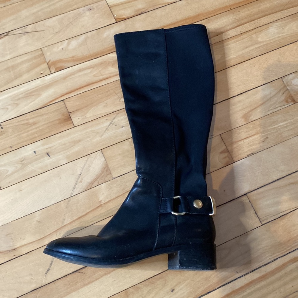 STEVE MADDEN Black Leather Boots w/ Gold Accents!!! Size 8